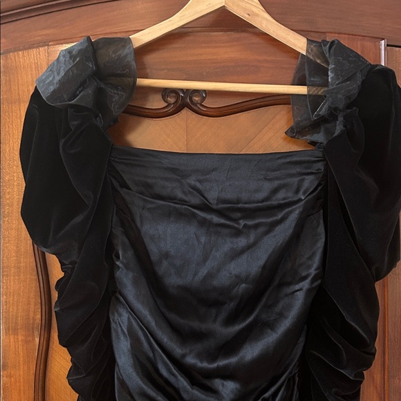 Alice + Olivia Katrice Velvet Puff Sleeve Silk Dress Size 4 - Picture 5 of 9